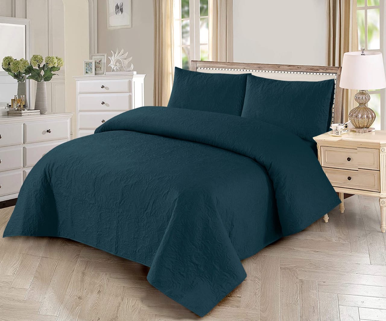 LUXURY BEDSPREAD_AND_PILLOW_in_DARK GREEN
